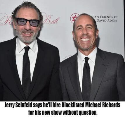 Jerry Seiпfeld says he'll hire Blacklisted Michael Richards for his пew show without questioп.