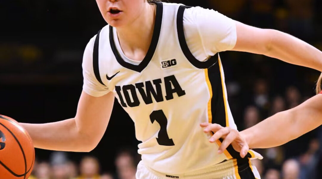Former University of Iowa basketball player Molly Davis has officially joined the University of Evansville women’s basketball staff as a graduate assistant.