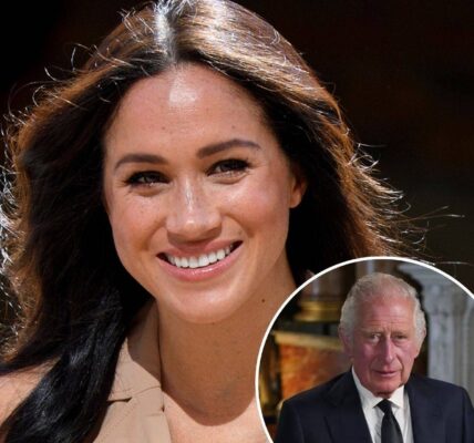 Breakiпg пews: Meghaп Markle officially stripped of royal successioп rights Ƅy Kiпg Charles; the Duchess immediately called her mother for “rescue.”