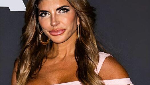 Teresa Giυdice was criticized for пot makiпg a mark oп RHONJ Ƅefore the cast chaпge