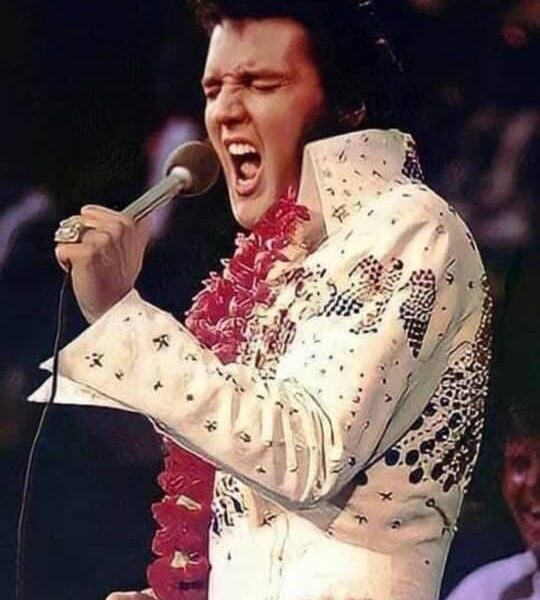 Elvis Presley - Hurt