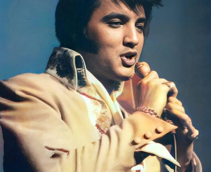 Elvis Presley - Just A Little Bit