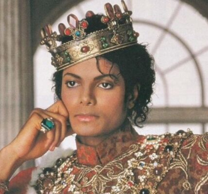 Award Show Legends: Michael Jackson's Unmatched Charismatic Performances