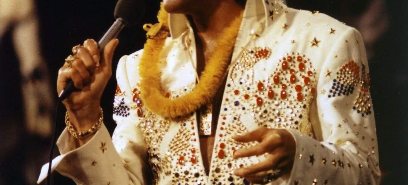 Elvis Presley - There's A Honky Tonk Angel (Who'll Take Me Back In)